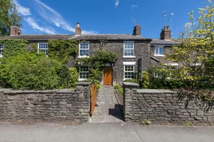 Front garden- click for photo gallery